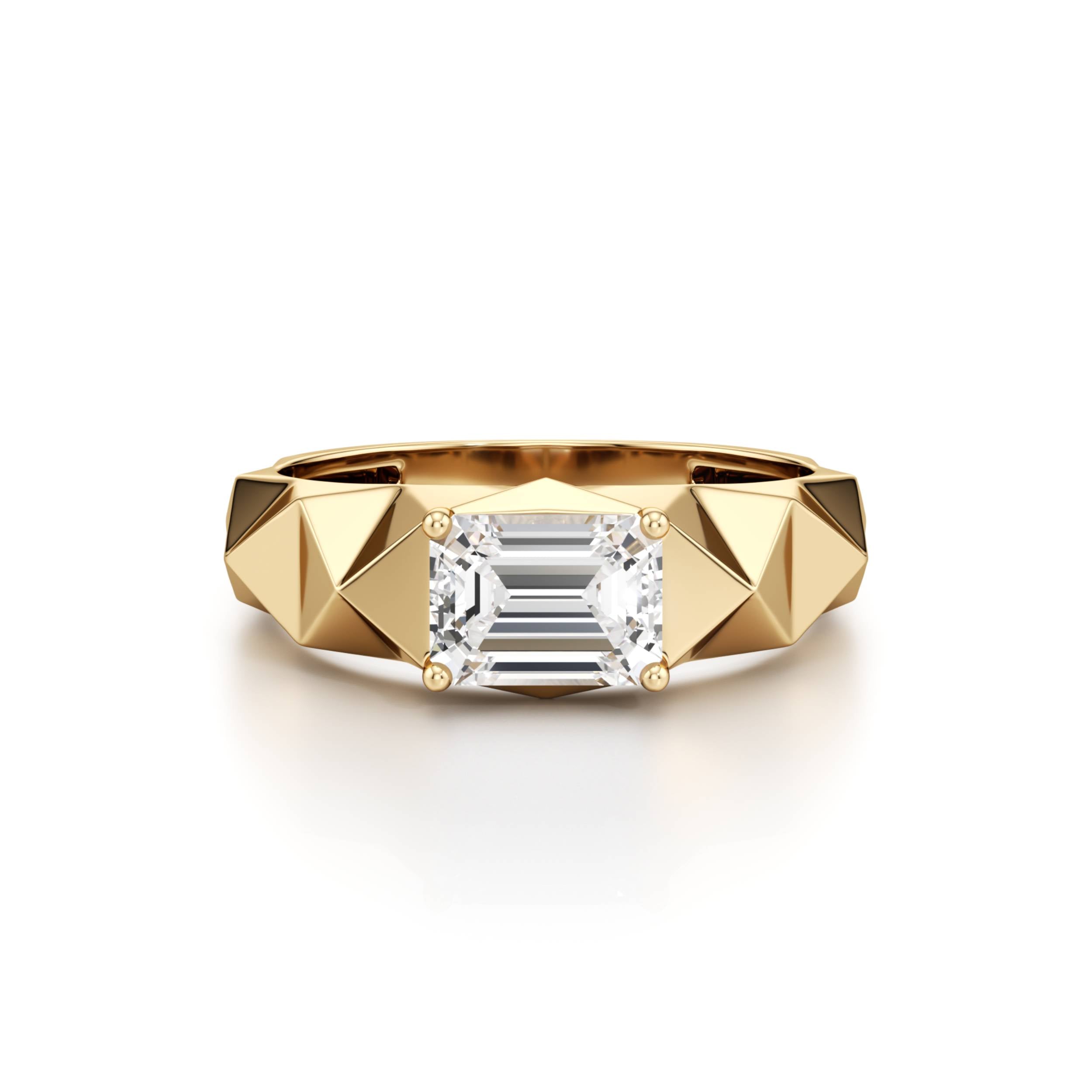 The Pyramid Emerald Bold Ring